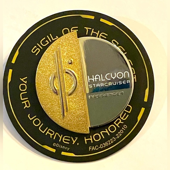 Disney Pin Trading- Star Wars Galactic Starcruiser- The Halcyon - Picture 1 of 4